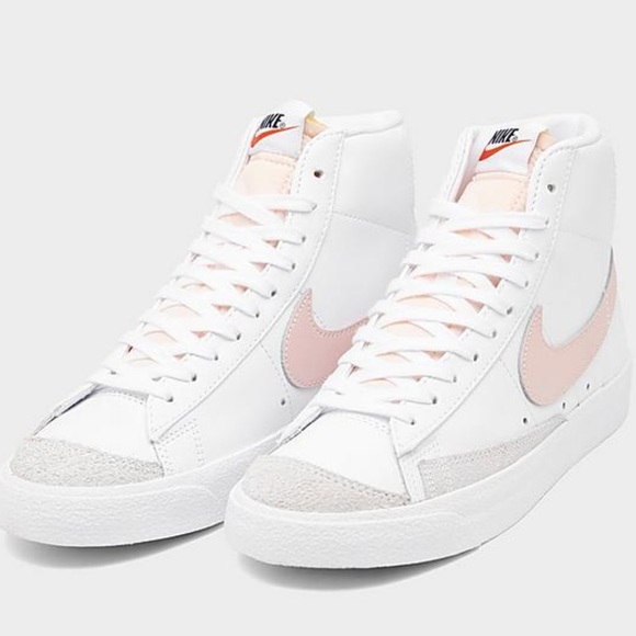 Nike Women's Sneakers - White and Pink - Picture 5 of 7
